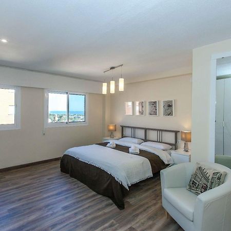 Apartment Malvarrosa Beach Cavite 발렌시아 외부 사진