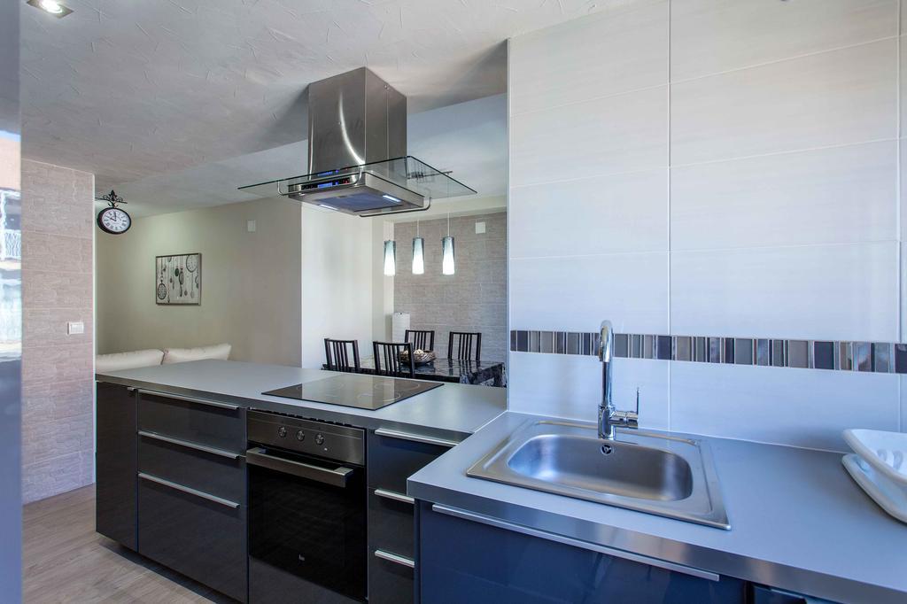 Apartment Malvarrosa Beach Cavite 발렌시아 외부 사진